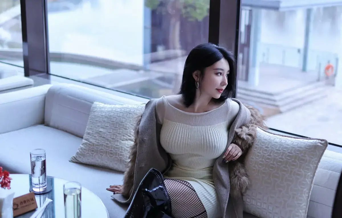 《eliy教母三人行》未删减版！《eliy教母三人行》高清资源在线看，甜到心坎的少女心短剧全集免费
